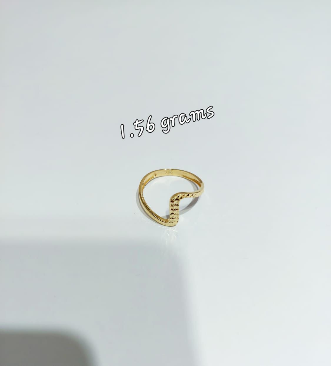Fashion ring