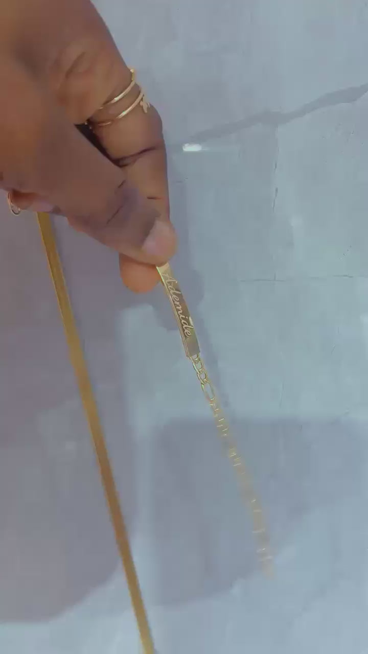 Customised Handchain